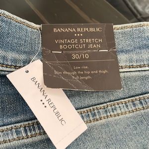 Banana Republic bootcut jeans, medium wash, new with tags.  Size 10/30